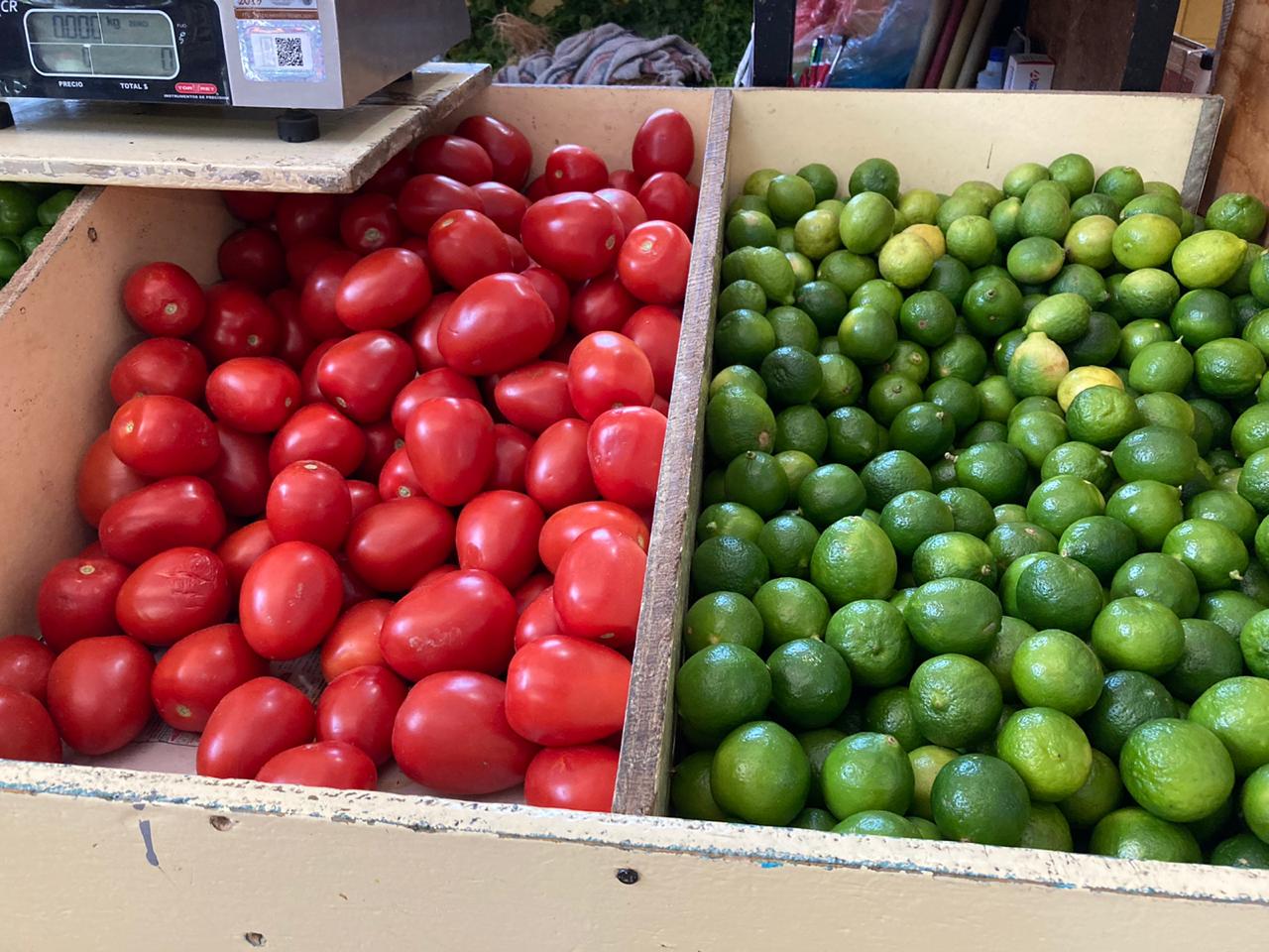 Mercado 2 de Abril - Verduras Local 70